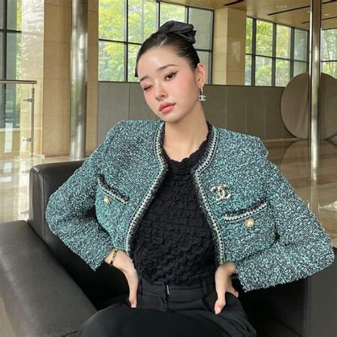 South Korean Influencer apologises for wearing fake designer items